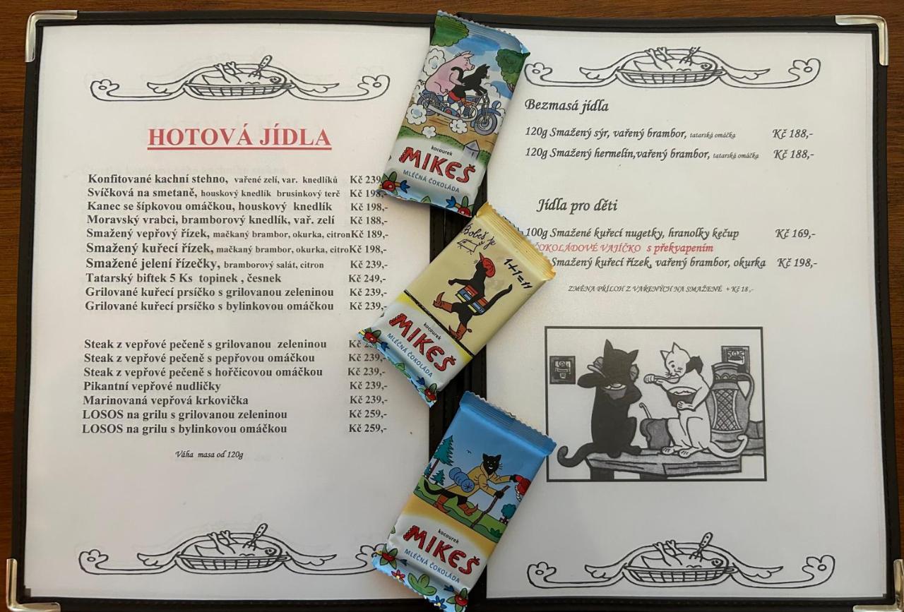 Hrusicka Restaurace A Penzion Hrusice Bagian luar foto
